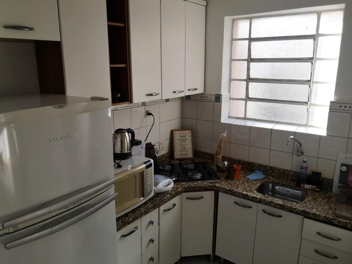 Ensolarado E Espacoso Quarto/Sala No Coracao De Poa ปอร์โตอัลเลเกร ภายนอก รูปภาพ